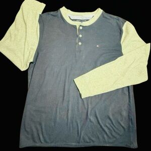 Tommy Hilfiger Long Sleeve Henley Shirt Men’s XL Navy & Grey😍